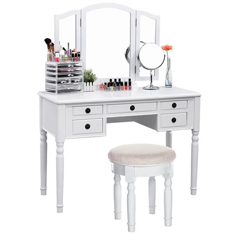 Makeup Vanity Table Decor Ideas