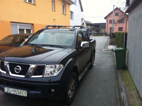 Nissan Navara Dzip 2010 God