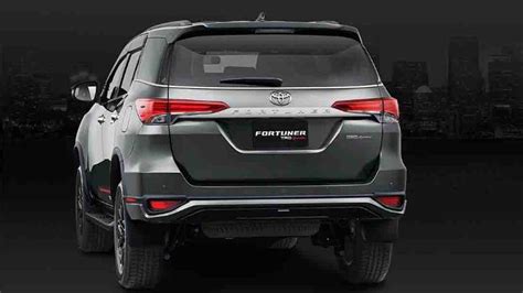 Simulasi hitungan kredit mobil toyota bandung. Ingin Beli Toyota Fortuner 2021 Secara Kredit? Berikut ...