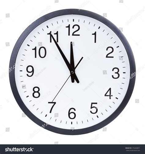5346 Five Minutes To Midnight Clock Images Stock Photos And Vectors