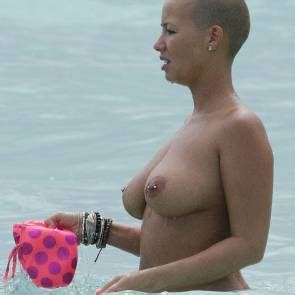HOT Amber Rose Topless On The Beach UNCENSORED