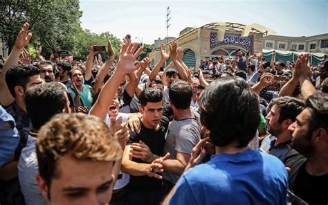 Iran Protesters Confront Police At Parliament In Fresh Wave Of Demonstrations