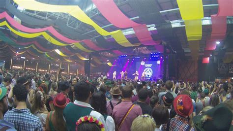 Последние твиты от oktoberfest blumenau (@oktoberbnu). VoXXclub - Ei, Ei, Ei, die Goass is weg - Oktoberfest ...