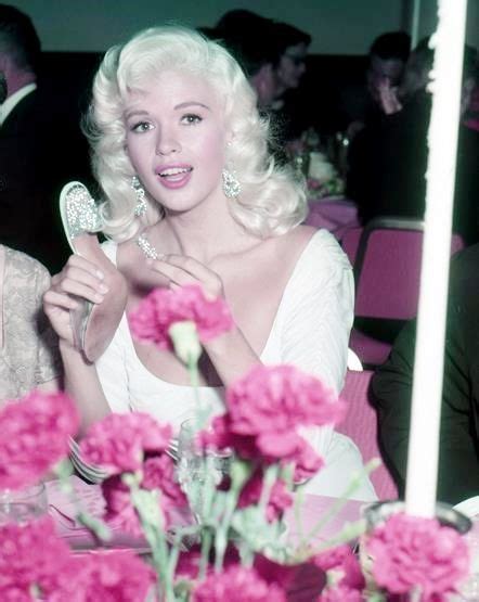Hollywood Actresses Old Hollywood Yvonne De Carlo Jayne Mansfield