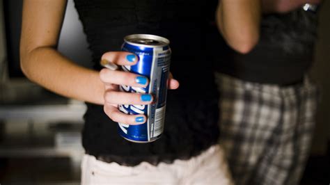 Binge Drinking Among Women Is Both Dangerous And Overlooked Kqed