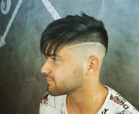 Teen boy haircuts is latest for every teenage haircuts , here we search so many perfect hairstyles for men and boy haircuts for latest 2018 teen haircut , chose a perfect one is for you. Teen Boy Haircuts Latest Teenage Haircuts + 2018 ...