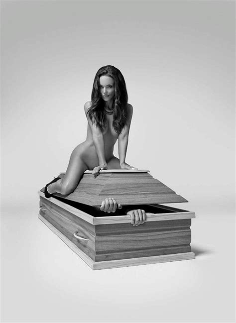 Coffin Kink Bdsm651
