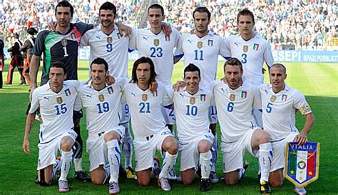 Jetzt italienische fussball nationalmannschaft ticketalarm abonnieren & als erster tickets online kaufen. WM 2010, Gruppe F