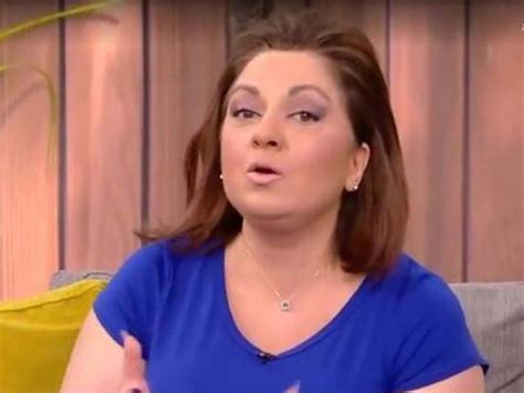 Ἔκδοσις α´ 1986, β´ 1997 (βελτιωμένη καί μέ νέα στοιχειοθεσία) ἐπιμέλεια. Σοφία Μουτίδου Καφέ της Χαράς: Απάντησε αν θα είναι στη ...