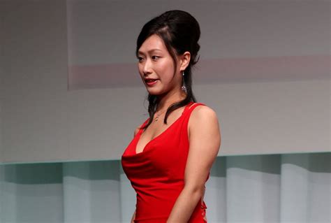 yayoi yanagida wins yukan fuji media award at 2011 porn awards