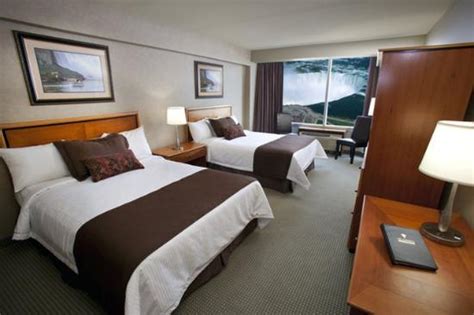 New Fallsview 2 Queen Room Picture Of Oakes Hotel Overlooking The