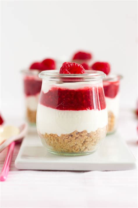 No Bake Himbeer Cheesecakes im Glas