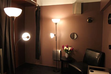 Spray Tan Room Tanning Room Tanning Salon Decor