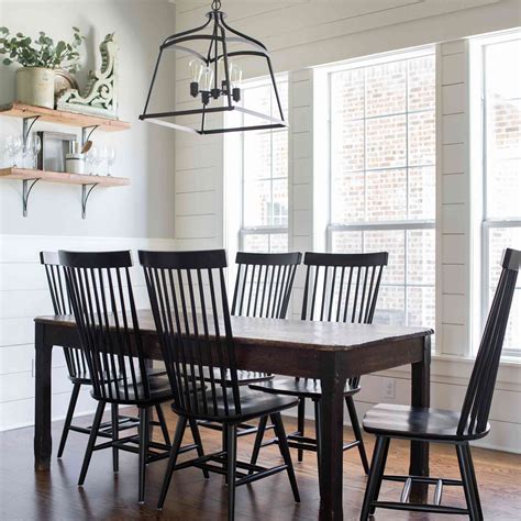 20 Modern Farmhouse Dining Rooms That Will Transport You To The Countryside