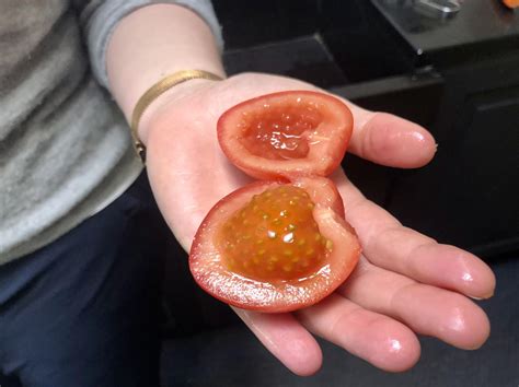 Inside Of This Tomato Looks Like A Perfect Strawberry Mildlyinteresting