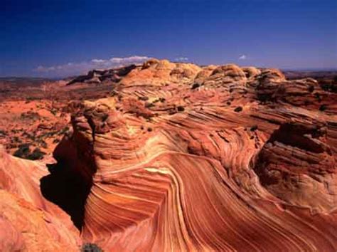 Both canyons offer incredible hikes, one with petroglyphs and the other with a historical cabin and surroundings. Top 10 canyon hikes in the U.S. parks - China.org.cn