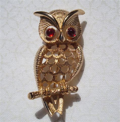 Vintage Gold Owl Brooch Pin Signed Avon Gold Tone Metal Etsy Vintage Gold Brooch Gold Tone