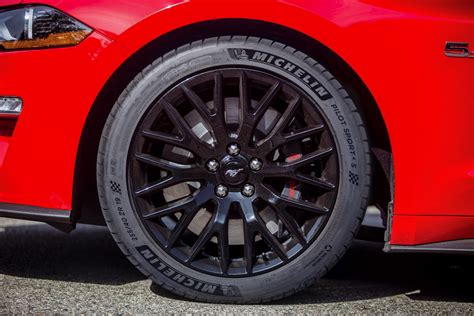 2018 Mustang Tires Borrow From Ford Gt And Shelby Gt350