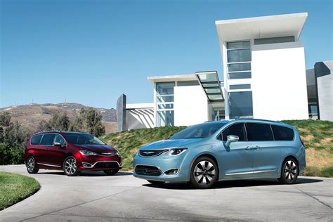 Chrysler Pacifica Minivan Unveiled Is More Than A Rebadged Town