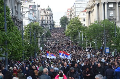 Srbija Protiv Nasilja Nezapamćen Broj Ljudi Protest Nedeljnik Vreme