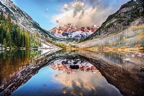 Colorado Maroon Bells Mountainous Landscape Reflection Photograph By