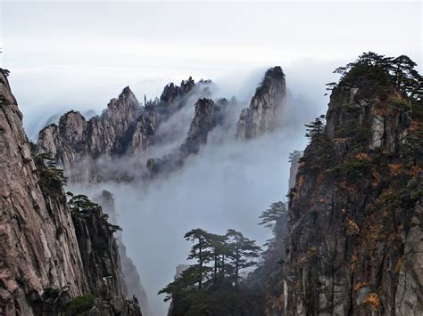 黄山 奇松・怪石・雲海・温泉で知られる中国一の名山 世界遺産 All About