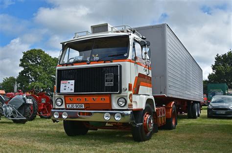 Xjo901r Volvo F88 Artic Volvo Classic Trucks Volvo Trucks