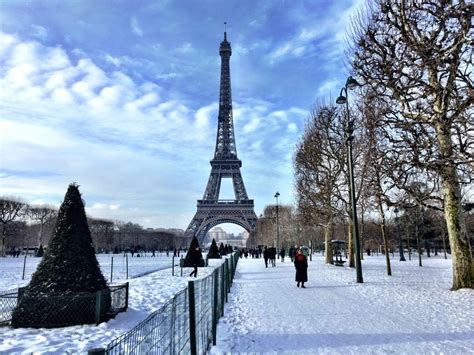 Paris Snow Wallpapers Top Free Paris Snow Backgrounds Wallpaperaccess