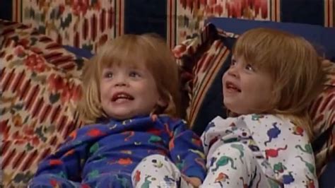 Nicky And Alex Are All Grown Up On The Fuller House Set — Photo