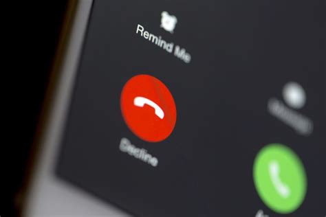 Why Iphone Have Two Different Incoming Call Screens The Life Pile