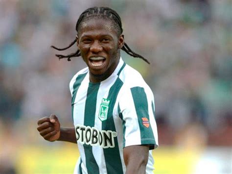 Yimmi chará is 29 years old，birstday is 1991/04/02 utc, and he is 165 cm tall and 66 kg. Yimmi Chará, el más pretendido en Colombia | FOX Sports