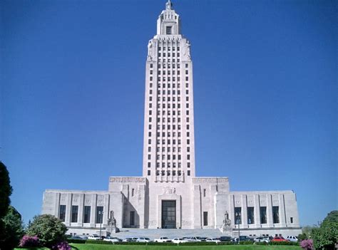 Filelouisiana State Capitol Baton Rouge Wikimedia Commons