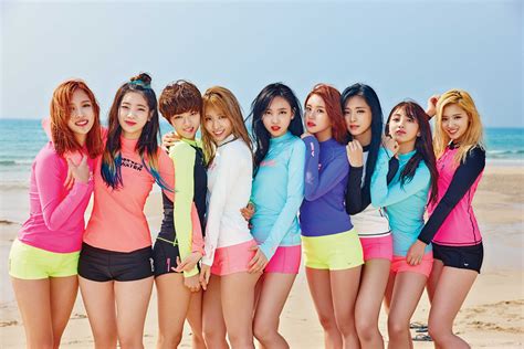 Twice Nayeon Kpop Girl Groups Korean Girl Groups Kpop Girls Momo