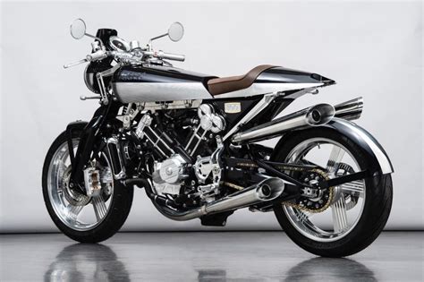Brough superior is a legendary marque in the motorcycle world, with its products renowned for the highest level развернуть. BROUGH SUPERIOR SS100 Anniversary: Για την επέτειο των 100 ...