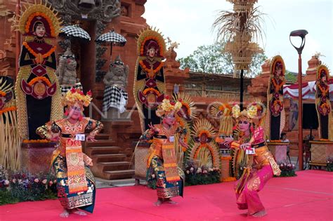 Festival Legong Keraton Lasem Di Bali Antara Foto