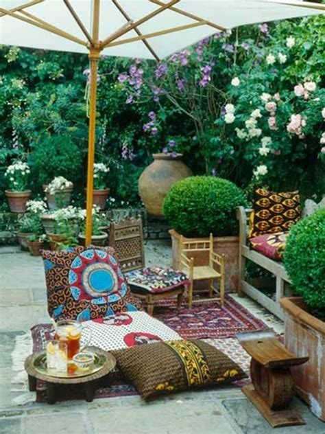 33 Gorgeous Bohemian Outdoor Patio Designs For Cozy