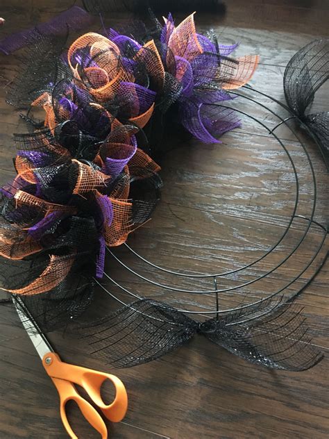 Diy Mesh Dollar Tree Halloween Wreath Artofit