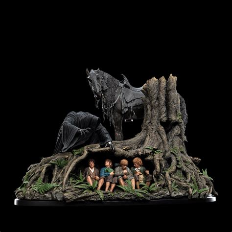 Stunning New Lord Of The Rings Collectible Statue Goes On Sale Today