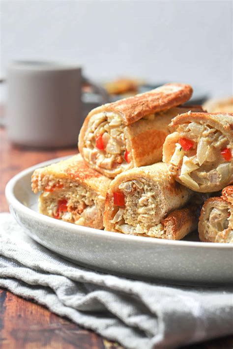 Homemade Chicken Bread Roll Easy 10 Minute Recipe Wooed By The Food