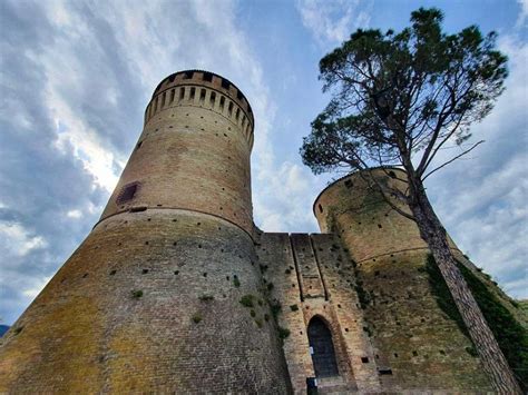 Cosa Vedere A Brisighella Guida Al Borgo E Dintorni Un Trolley Per Due