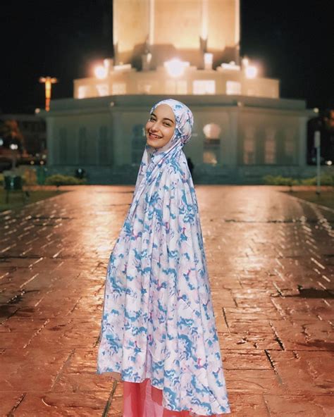 Cut Intan Nabila Foto Gadis Cantik Gaya Hijab Kasual Model Pakaian Hijab