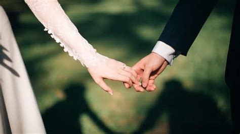 Ucapan Pernikahan Yang Menyentuh Hati Untuk Sahabat Poskata