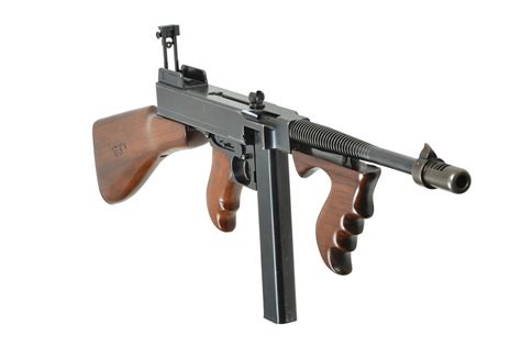 The Thompson Submachine Gun The Gun That Made The Twenties Roar