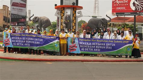 Hari kesehatan sedunia diperingati setiap tahun pada tanggal 7 april. Memperingati Hari Kesehatan Jiwa Sedunia 2019 "Bekerja ...