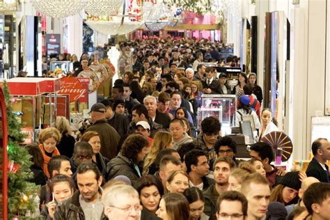 What Is The Point Og Black Friday Shopping - Why Stores Are So Crowded on Black Friday - Racked