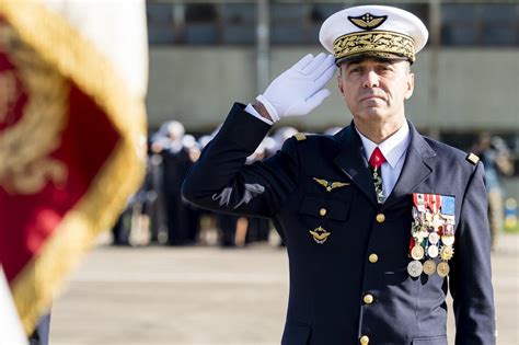 Informaron 7855 nuevos casos y 262 muertes por coronavirus en 24 horas. RP Defense on Twitter: "Le Général André Lanata, nouveau ...