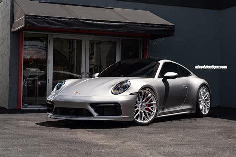 A 992 C4s Getting The Hre Performance Wheel Treatment By Wheels Boutique 6speedonline