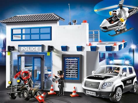 Au cours de la seconde année. Poste de police avec véhicules Playmobil City Action 9372 ...