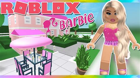 It is common to see barbies at the bank and in the food shop near the bank or at the fire station. CONSTRUYO MI MANSIÓN ROSA DE BARBIE EN ROBLOX - YouTube