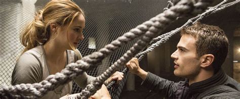 divergent movie review and film summary 2014 roger ebert